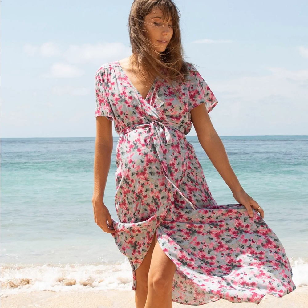 Isabella Maternity & Nursing Wrap Dress in Pink Flora